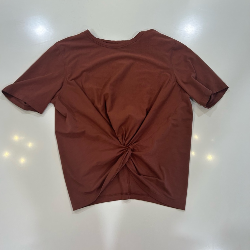 lululemon athletica Rust Crop Top size 6